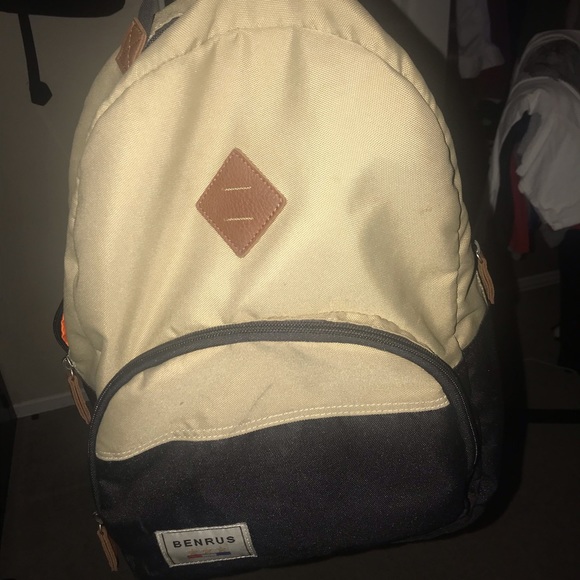 Backpack - Picture 1 of 3
